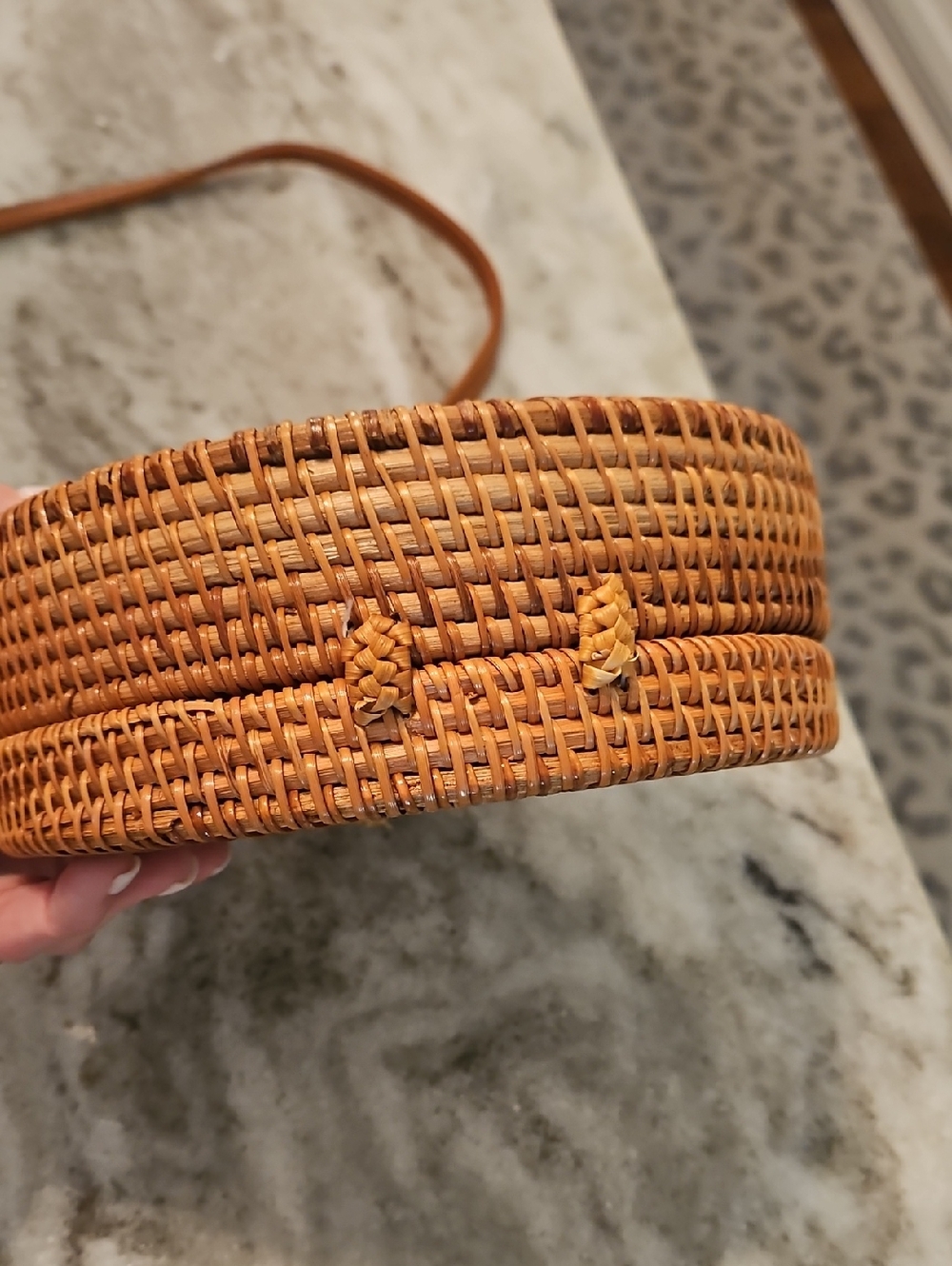Woven Rattan Round Crossbody Bagn - Picture 5 of 8